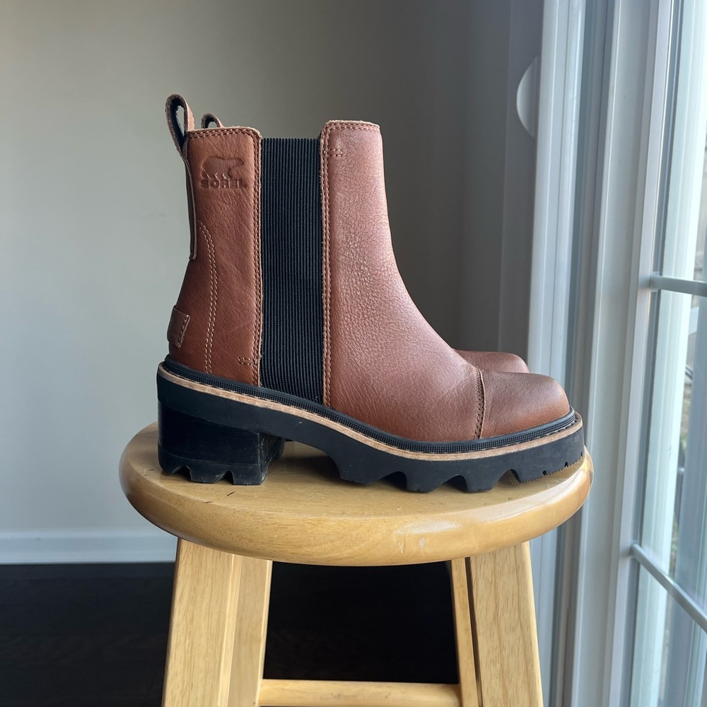 Sorel Chelsea ankle boots